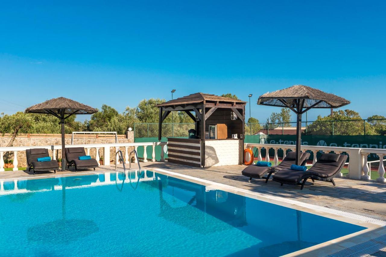 Villa Maxim With Private Pool & Tennis Court Halikounas Exteriör bild